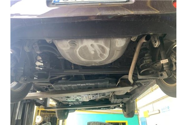 Recambio de puente trasero para toyota iq (nuj1/ngj1/kgj1) 1.0 básico referencia OEM IAM 4210174020  