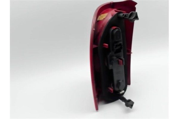 Recambio de piloto trasero derecho para renault megane i fase 2 grandtour (ka...) 1.6 16v century referencia OEM IAM 03968099900