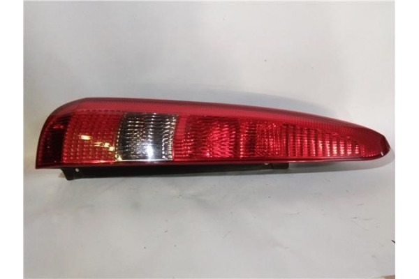 Recambio de piloto trasero izquierdo para ford fusion (cbk) 1.4 trend referencia OEM IAM   456 , FIAT | 31 , RENAULT | 6 , FORD 
