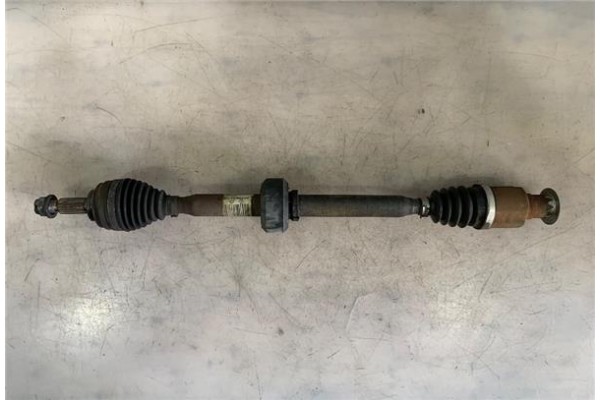 Recambio de palier delantero derecho para dacia sandero i 1.2 16v referencia OEM IAM   