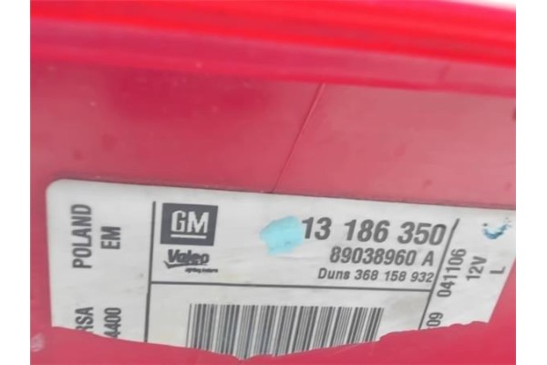 Recambio de piloto trasero izquierdo para opel corsa d 1.0 catch me referencia OEM IAM 13186350 89038960A 