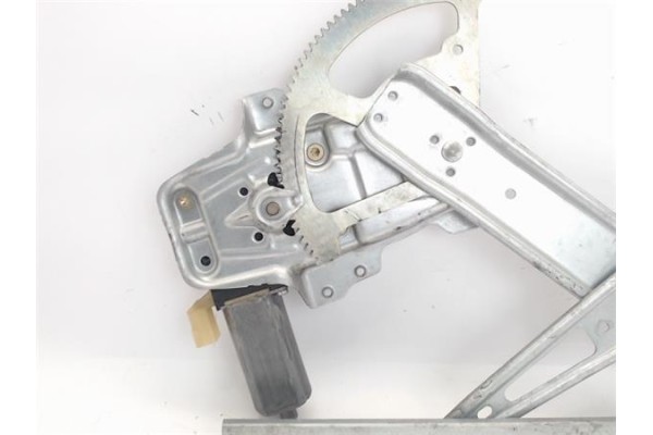 Recambio de mecanismo elevalunas delantero derecho para toyota yaris (ksp9/scp9/nlp9) 1.4 d-4d referencia OEM IAM 0130822017  