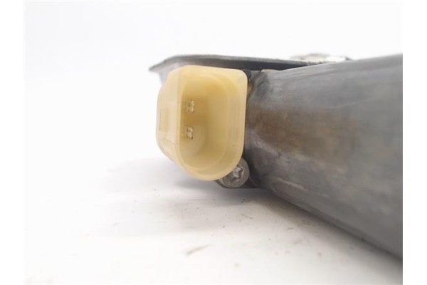 Recambio de mecanismo elevalunas delantero derecho para toyota yaris (ksp9/scp9/nlp9) 1.4 d-4d referencia OEM IAM 0130822017  
