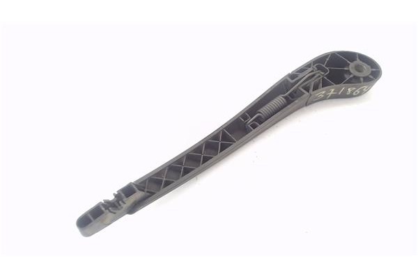 Recambio de brazo limpiaparabrisas trasero para renault clio iii 1.5 dci (br17, cr17) referencia OEM IAM 7701059392  