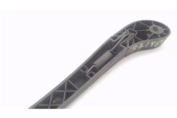 Recambio de brazo limpiaparabrisas trasero para renault clio iii 1.5 dci (br17, cr17) referencia OEM IAM 7701059392  