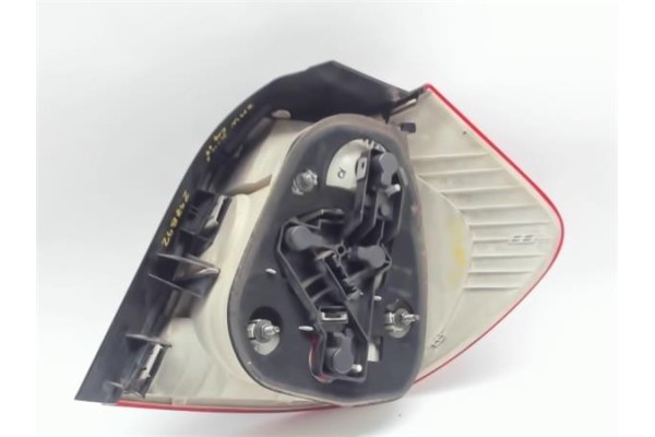 Recambio de piloto trasero izquierdo para bmw serie 1 berlina (e81/e87) 2.0 118d referencia OEM IAM 692450111 301639 