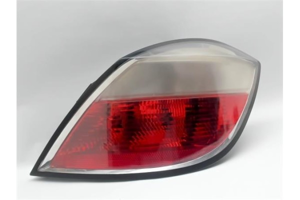 Recambio de piloto trasero derecho para opel astra h berlina 1.7 cdti referencia OEM IAM 154421936R  