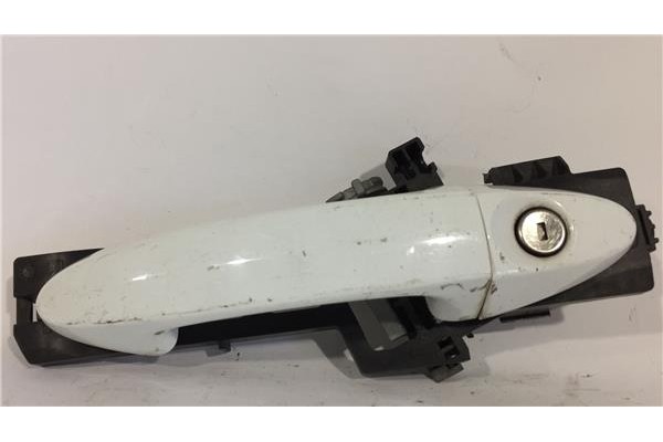 Recambio de maneta exterior delantero izquierda para ford fiesta vi 1.6 tdci referencia OEM IAM 8A61A224A37 Recambio de maneta exterior delantero izquierda para ford fiesta vi 1.6 tdci referencia OEM IAM 8A61A224A37