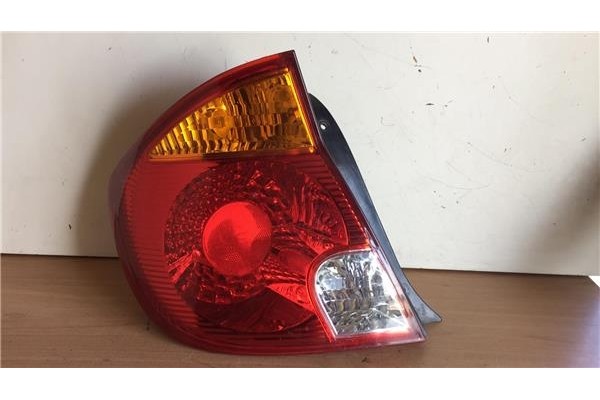 Recambio de piloto trasero izquierdo para hyundai accent (mc) 1.4 gl referencia OEM IAM 92401257 S34L 