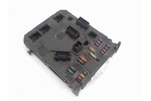 Recambio de centralita para citroen c3 1.4 hdi referencia OEM IAM   