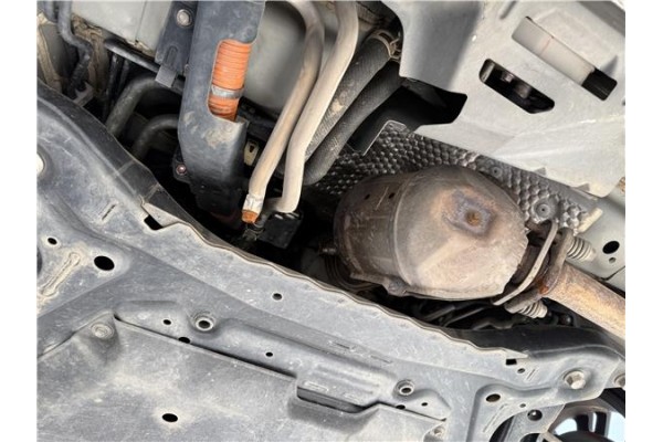 Recambio de catalizador para mitsubishi outlander (gf0/gg0) 2.0 phev kaiteki 4wd (gg2w) referencia OEM IAM 1570C519  