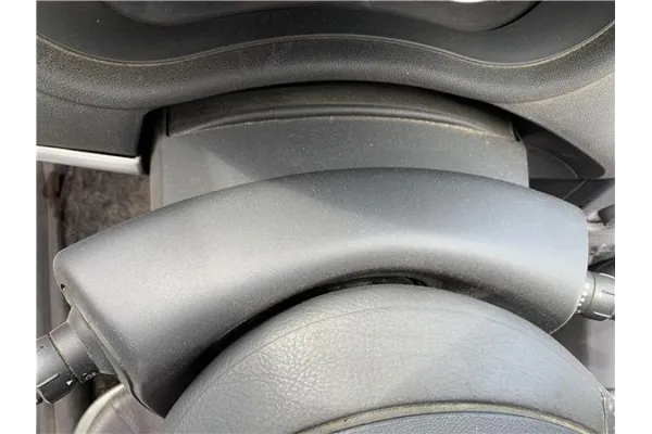 Recambio de embellecedor columna direccion para renault clio iii 1.5 dci (br17, cr17) referencia OEM IAM 8200408027  