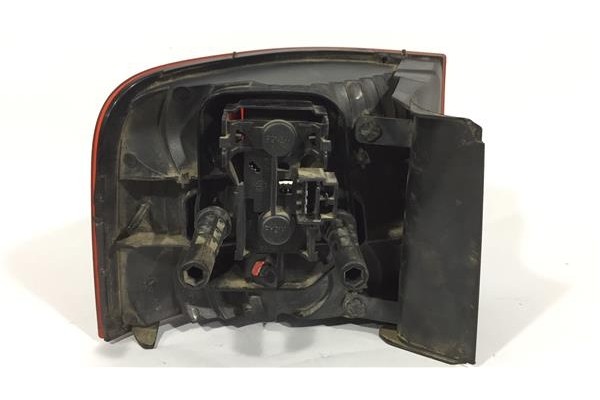 Recambio de piloto trasero derecho para fiat stilo (192) multi wagon 1.9 jtd referencia OEM IAM 46758986  