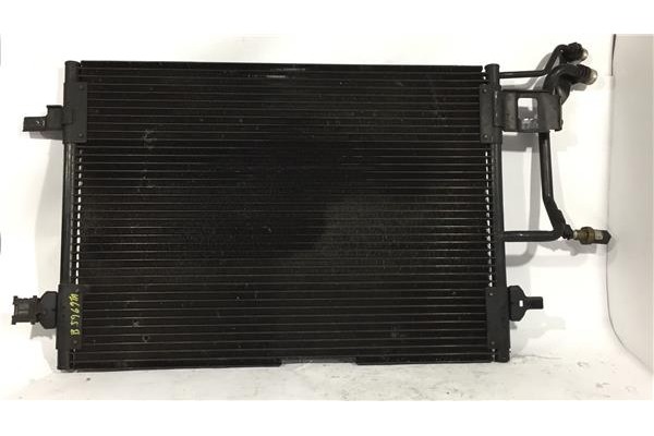 Recambio de radiador aire acondicionado para volkswagen passat berlina (3b2) 1.6 básico referencia OEM IAM 8D0260401  8D0260401D