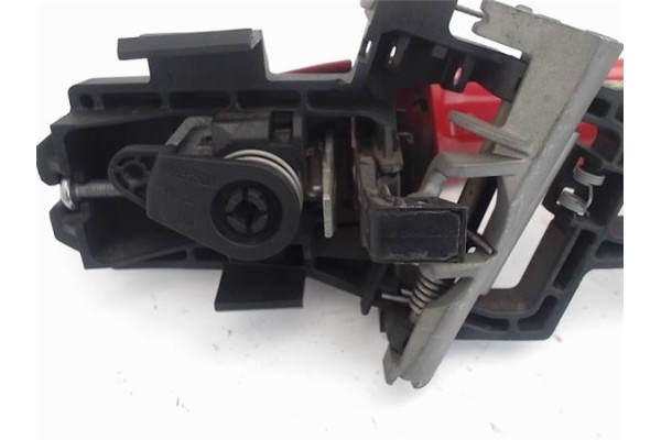 Recambio de maneta exterior delantero izquierda para ford fiesta vi 1.4 tdci referencia OEM IAM 1767138  