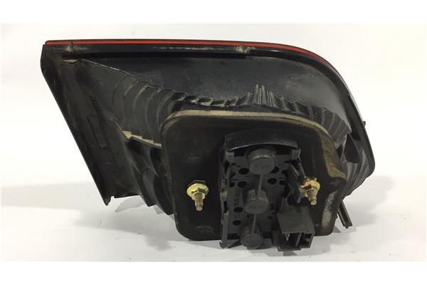 Recambio de piloto interior derecho para fiat stilo (192) multi wagon 1.9 jtd referencia OEM IAM 51717942  