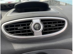 Recambio de rejilla entrada de aire para renault clio iii 1.5 dci (br17, cr17) referencia OEM IAM 7701208584  