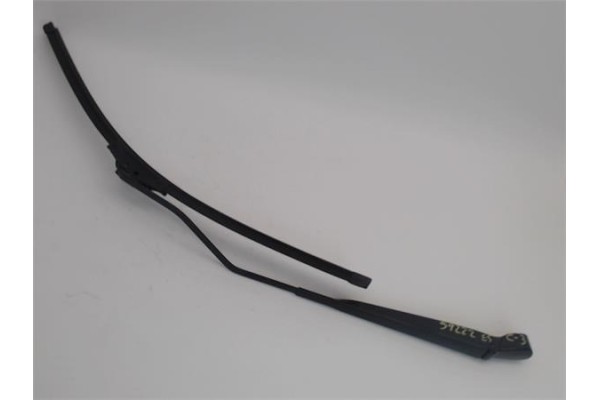 Recambio de brazo limpiaparabrisas delantero izquierdo para citroen c3 1.4 hdi referencia OEM IAM   