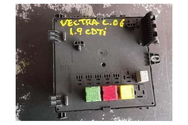 Recambio de caja reles para opel vectra c berlina (2002) 1.9 cdti referencia OEM IAM   