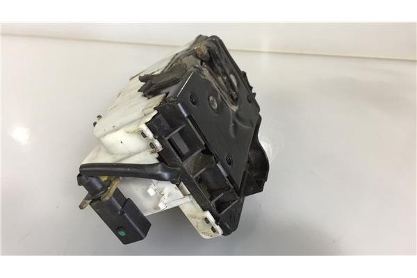 Recambio de cierre electromagnetico delantero derecho para seat ibiza (6k1) 1.9 tdi referencia OEM IAM 6K3837016D  
