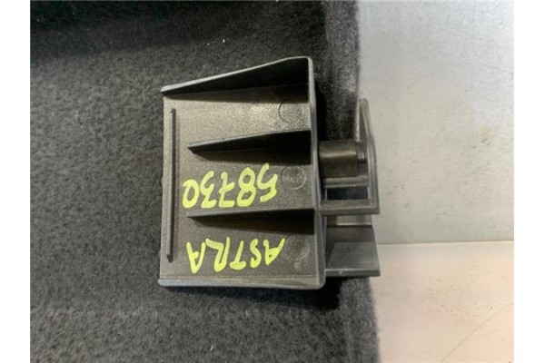 Recambio de bandeja trasero para opel astra h berlina 1.7 cdti referencia OEM IAM 2345251 13129746 