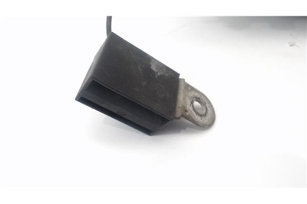 Recambio de alternador para nissan almera (n15) 1.6 referencia OEM IAM   