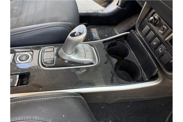 Recambio de consola para mitsubishi outlander (gf0/gg0) 2.0 phev kaiteki 4wd (gg2w) referencia OEM IAM 8015A194XB  