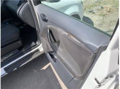Recambio de puerta delantero derecha para seat altea (5p1) 1.9 tdi referencia OEM IAM 5P0831056A  