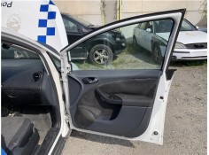 Recambio de puerta delantero derecha para seat altea (5p1) 1.9 tdi referencia OEM IAM 5P0831056A  