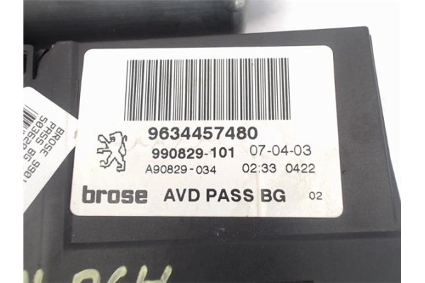 Recambio de motor elevalunas delantero derecho para peugeot 307 break / sw (s1) 2.0 hdi 90 referencia OEM IAM 964457480 99082910