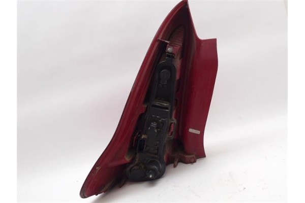 Recambio de piloto trasero derecho para citroen c4 coupe 1.6 hdi referencia OEM IAM 9646801677  