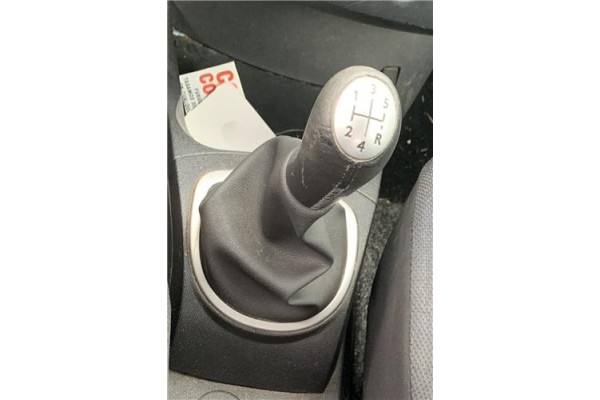 Recambio de palanca de cambio para renault clio iii 1.5 dci (br17, cr17) referencia OEM IAM 8200755871 Recambio de palanca de cambio para renault clio iii 1.5 dci (br17, cr17) referencia OEM IAM 8200755871
