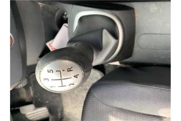 Recambio de palanca de cambio para renault clio iii 1.5 dci (br17, cr17) referencia OEM IAM 8200755871  