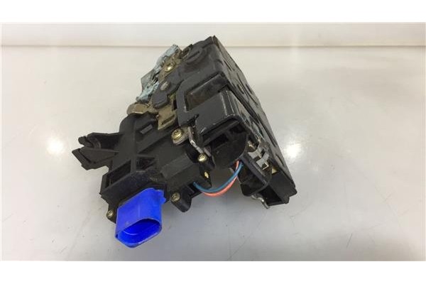 Recambio de cierre electromagnetico trasero derecho para seat toledo (5p2)(09.2004 ) 2.0 tdi 16v referencia OEM IAM 7L0839016  7