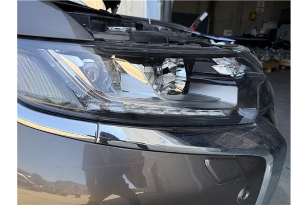 Recambio de faro delantero dcho para mitsubishi outlander (gf0/gg0) 2.0 phev kaiteki 4wd (gg2w) referencia OEM IAM 8301C996 4BX1