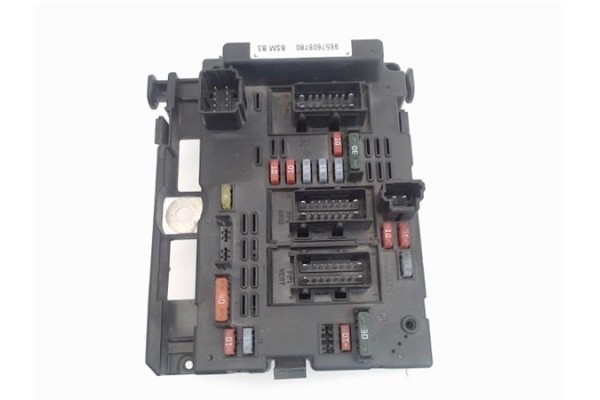 Recambio de caja fusibles/rele para peugeot 206 1.4 i referencia OEM IAM 9657608780  