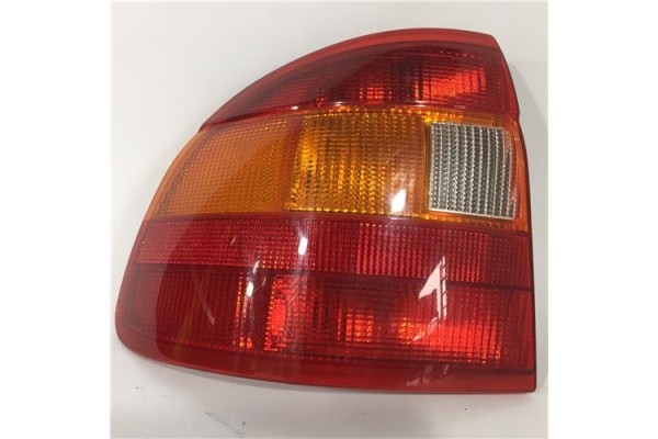 Recambio de piloto trasero izquierdo para opel astra f berlina 1.6 si referencia OEM IAM 90510617 5005 
