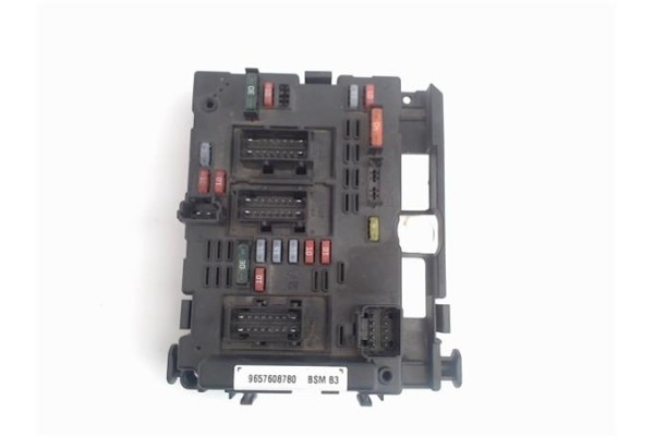 Recambio de caja fusibles/rele para peugeot 206 1.4 i referencia OEM IAM 9657608780  