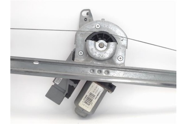 Recambio de mecanismo elevalunas delantero izquierdo para citroen c3 1.4 hdi referencia OEM IAM 400619F  
