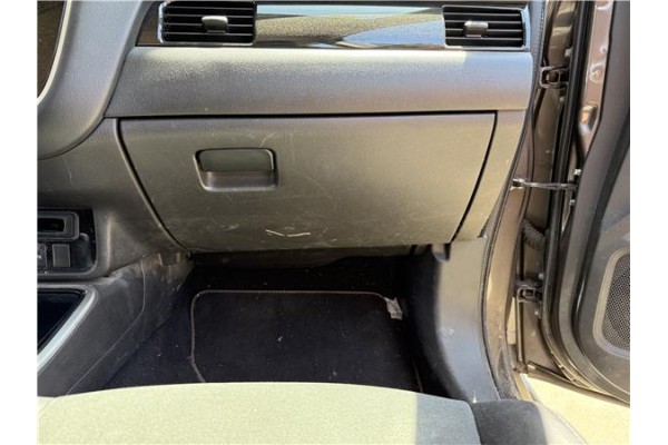 Recambio de guantera salpicadero para mitsubishi outlander (gf0/gg0) 2.0 phev kaiteki 4wd (gg2w) referencia OEM IAM 8006A615XA  