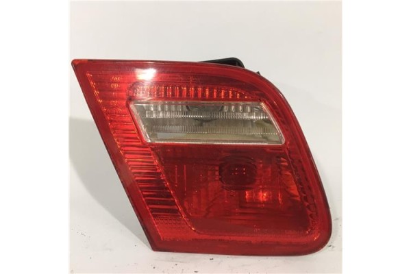 Recambio de piloto interior izquierdo para bmw serie 3 coupe (e46) 2.2 320 ci referencia OEM IAM 230569 257511 