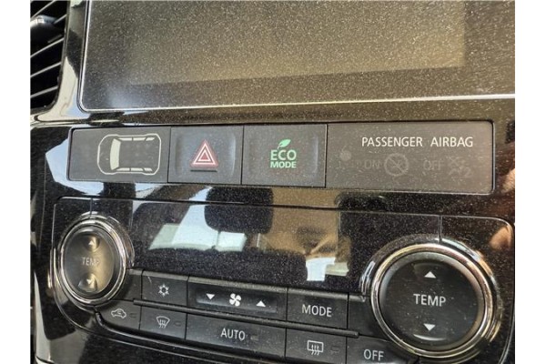 Recambio de interruptor luces emergencia para mitsubishi outlander (gf0/gg0) 2.0 phev kaiteki 4wd (gg2w) referencia OEM IAM 8002