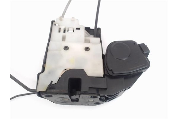 Recambio de cierre electromagnetico delantero izquierdo para kia sportage (km) 2.0 crdi referencia OEM IAM 813211F010  