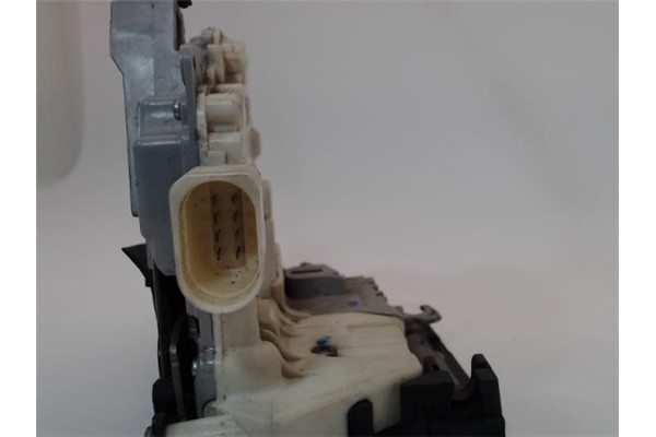 Recambio de cerradura puerta trasero izquierda para seat leon (1p1) 2.0 tdi 16v referencia OEM IAM 1P0839015 18474585 