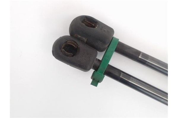 Recambio de amortiguador porton para kia sportage (km) 2.0 crdi referencia OEM IAM 81780  