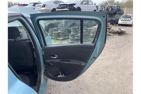 Recambio de puerta trasero derecha para renault clio iii 1.5 dci (br17, cr17) referencia OEM IAM 7751476192  