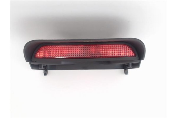 Recambio de luz central de freno para dacia sandero i 1.2 16v referencia OEM IAM   