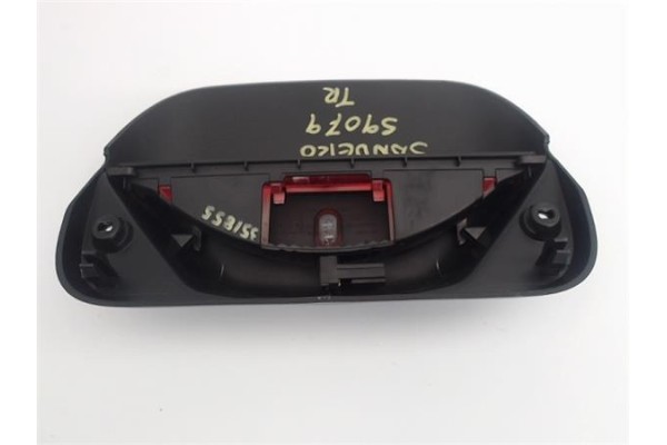 Recambio de luz central de freno para dacia sandero i 1.2 16v referencia OEM IAM   