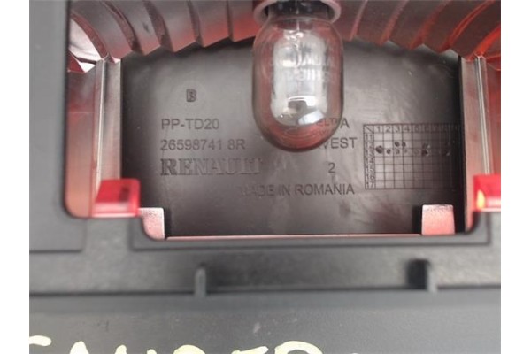 Recambio de luz central de freno para dacia sandero i 1.2 16v referencia OEM IAM   