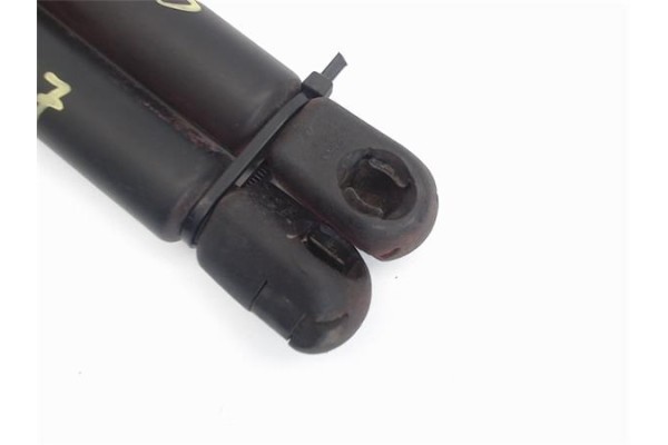 Recambio de amortiguador porton para opel corsa b 1.2 i 16v referencia OEM IAM 90481270  90481269 , OPEL | 132718 , OPEL | 24465
